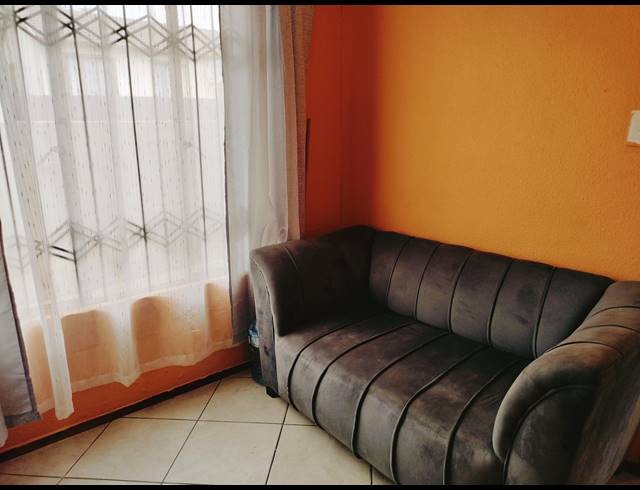 2 BEDROOM FREEHOLD FOR SALE IN DUVHA PARK